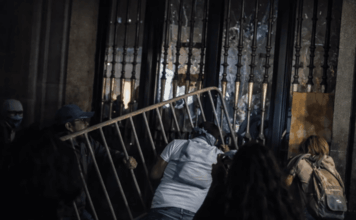 Detiene a nueve hombres por daños tras Marcha del 8M; atacaron inmueble del Gobierno de la Ciudad de México