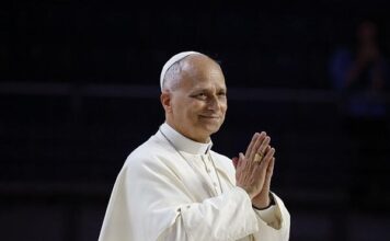 El papa critica que en Europa se vuelva a presentar el rearme como respuesta a las crisis