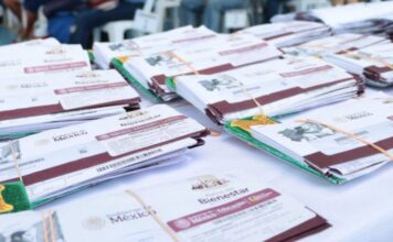 Reciben 289 estudiantes de Tuxpan, Veracruz, Beca Rita Cetina