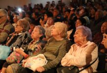 Festejan a los adultos mayores de la CDMX con motivo del Día de los Abuelos