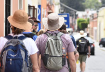 Llegan menos turistas internacionales a México pero gastan más / Por Alejandro Durán